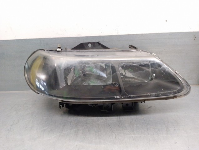Luz direita 7701038264 RENAULT