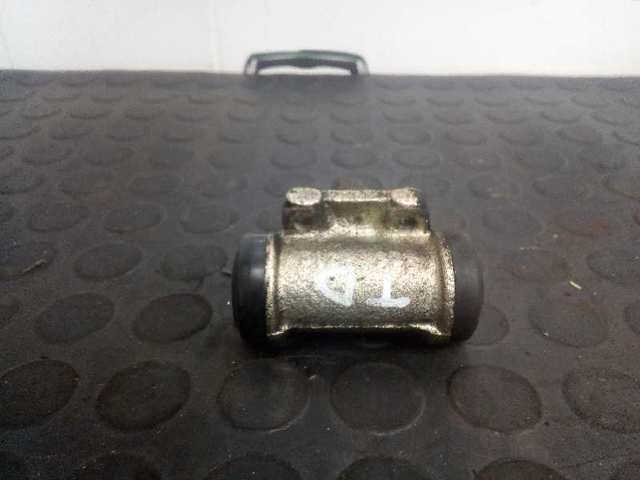 Cilindro traseiro do freio de rodas de trabalho 7701040850 RENAULT