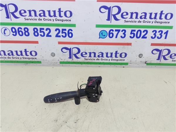 Comutador esquerdo instalado na coluna da direção 7701048957 RENAULT