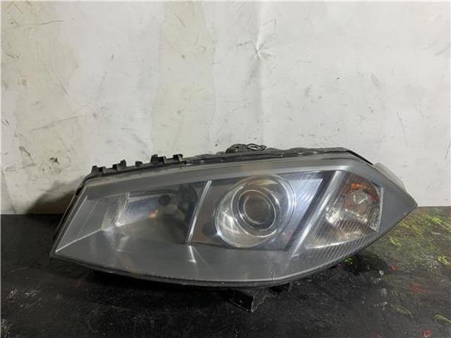 Luz esquerda 7701054660 RENAULT