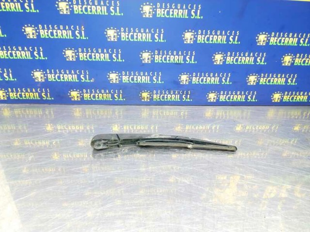 Braço de limpa-pára-brisas de vidro traseiro 7701054823 RENAULT