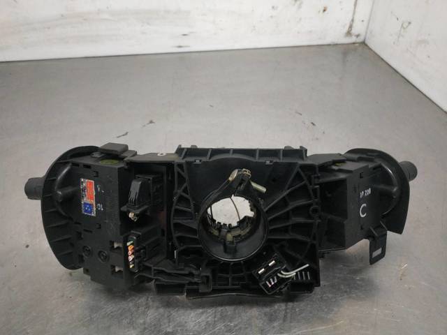 Anel AIRBAG de contato, cabo plano do volante 7701060400 RENAULT