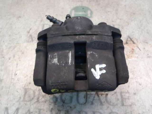 Suporte do freio dianteiro direito 7701201770 RENAULT