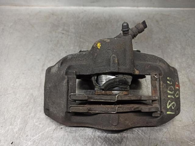 Suporte do freio traseiro direito 7701202206 RENAULT