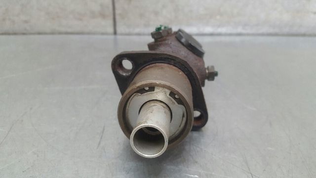 Cilindro mestre do freio 7701204605 RENAULT