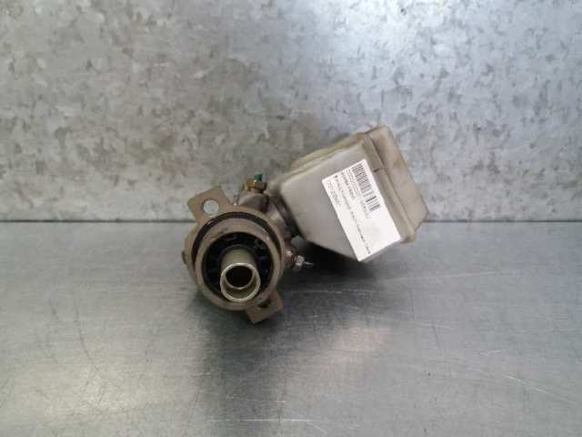 Cilindro mestre do freio 7701205407 RENAULT