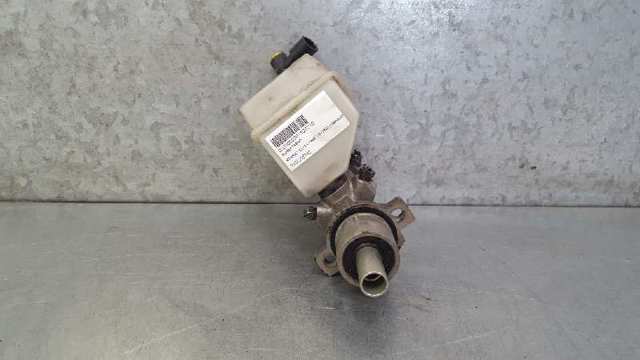 Cilindro mestre do freio 7701205742 RENAULT