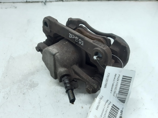 Suporte do freio dianteiro esquerdo 7701207685 RENAULT