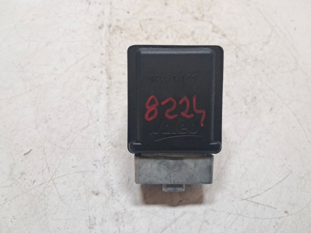 7701208736 Renault (RVI)
