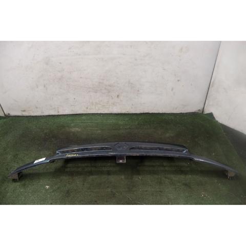 Grelha do radiador 7701470810 RENAULT