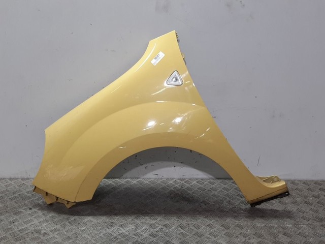 Pára-lama dianteiro esquerdo 7701478211 RENAULT