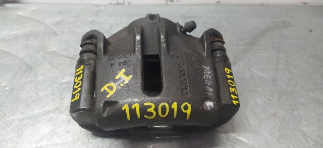Suporte do freio dianteiro esquerdo 7701499274 RENAULT