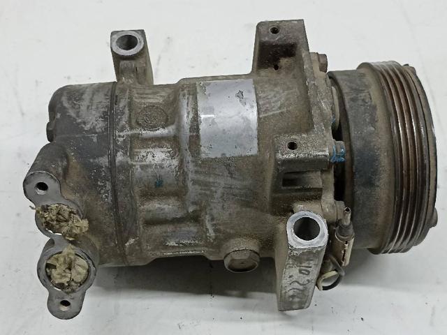 Compressor de aparelho de ar condicionado 7711134670 RENAULT