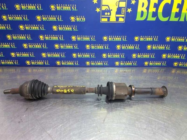 Semieixo (acionador) dianteiro direito 7711135319 RENAULT