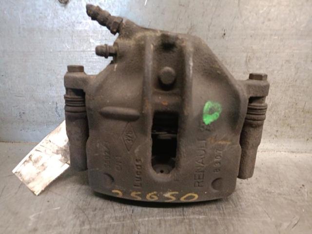 Suporte do freio dianteiro esquerdo 7711135717 RENAULT