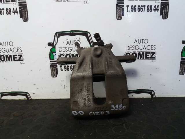Suporte do freio dianteiro direito 7711368117 RENAULT