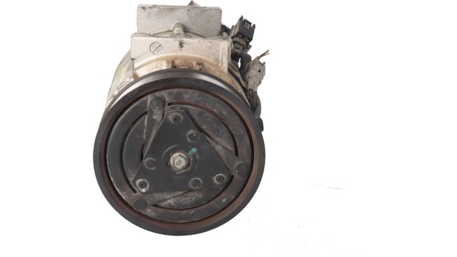Compressor de aparelho de ar condicionado 7711497037 RENAULT