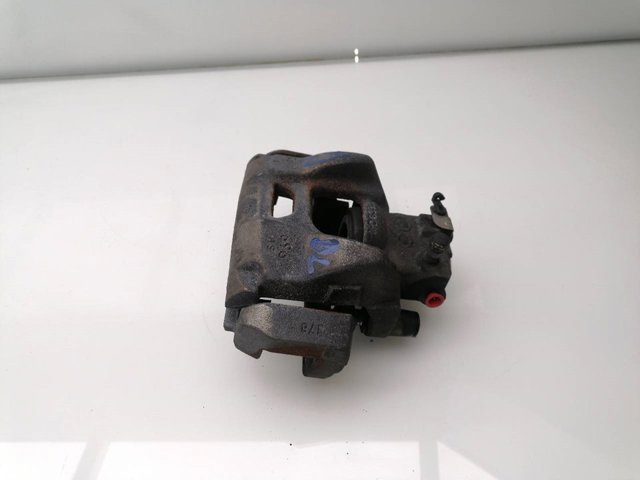 Suporte do freio dianteiro esquerdo 77365611 FIAT
