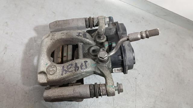 Suporte do freio traseiro esquerdo 77365748 FIAT