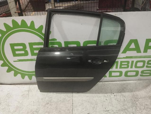 Porta traseira esquerda 7751475033 RENAULT