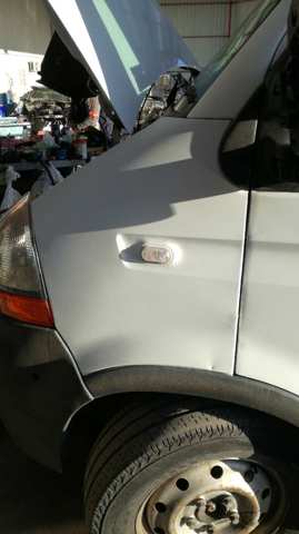 Pára-lama dianteiro esquerdo 7751475533 RENAULT