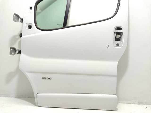 Porta dianteira esquerda 7751478602 OPEL