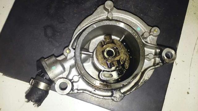 Bomba a vácuo 7787366 BMW