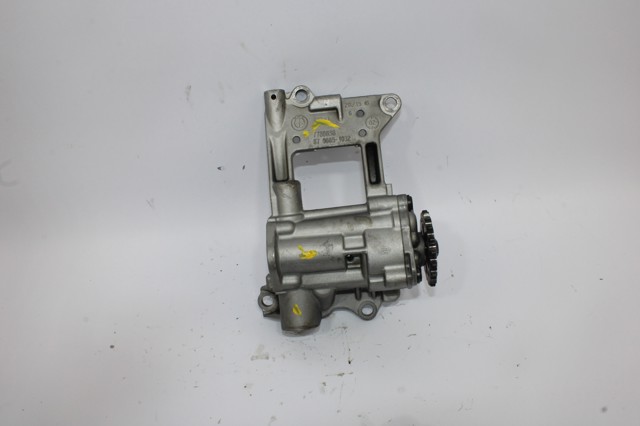 Bomba de óleo 7789838 BMW