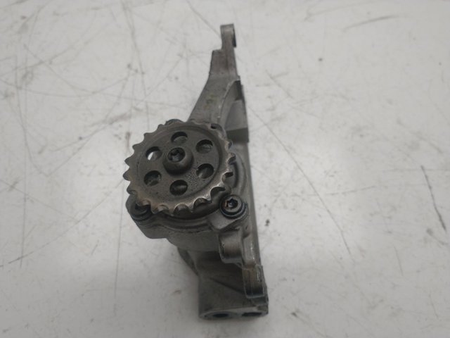 Bomba de óleo 7789838 BMW