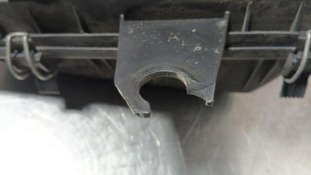 Caixa de filtro de ar 7792416 BMW