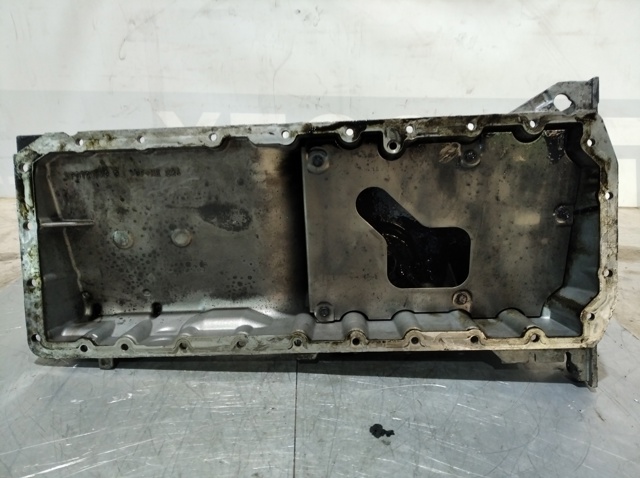 Panela de óleo de cárter do motor 7793495 BMW