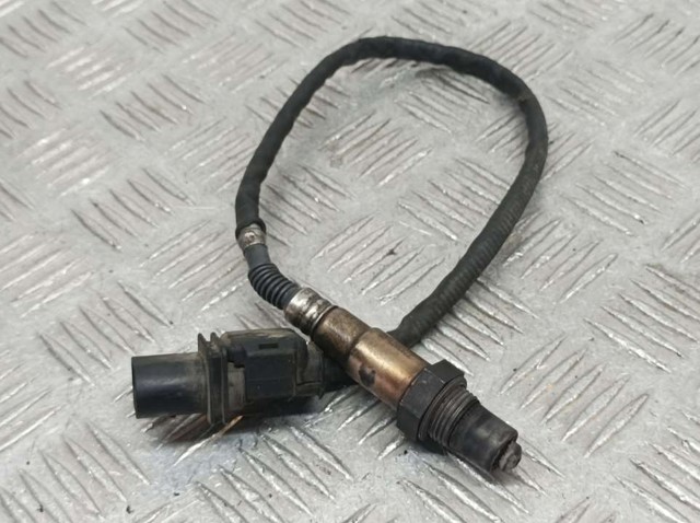 7793825 BMW