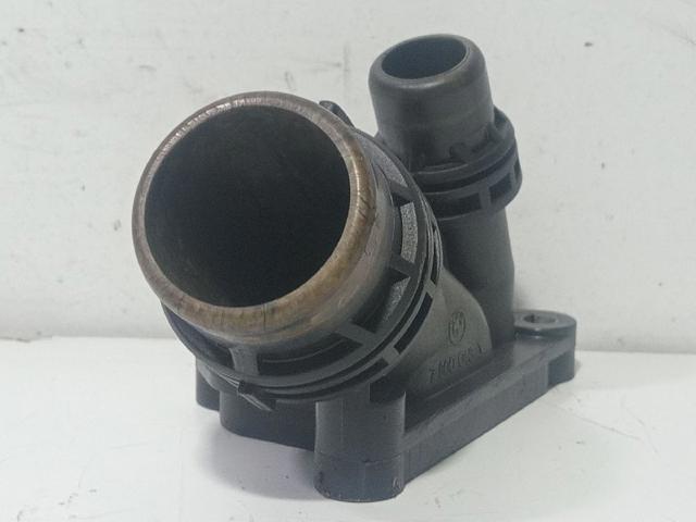Flange do sistema de esfriamento (união em T) 7800048 BMW