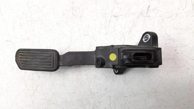 781100W040 Toyota