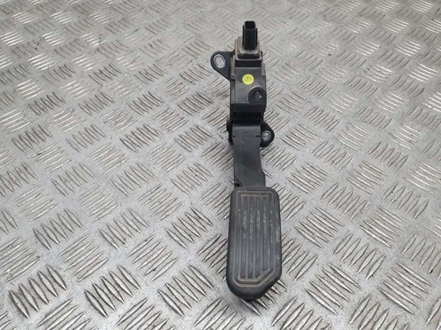 781100W040 Toyota