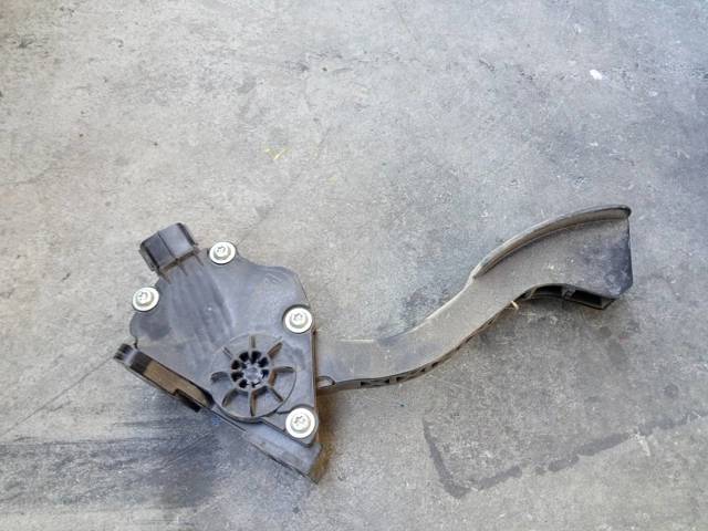 7811042011 Toyota