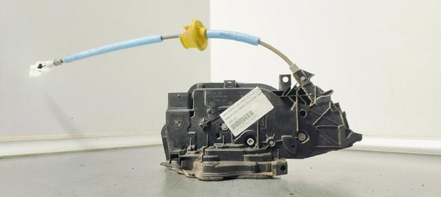 Fecho da porta dianteira direita 7956142 BMW