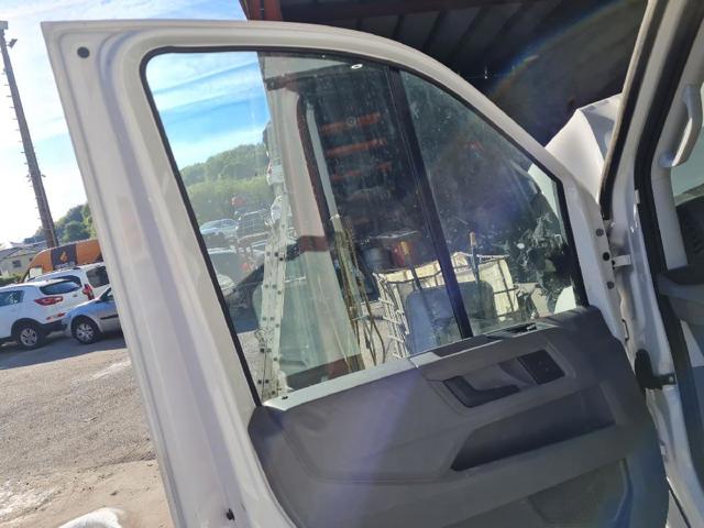  Volkswagen Crafter  сaixa comprar em Portugal