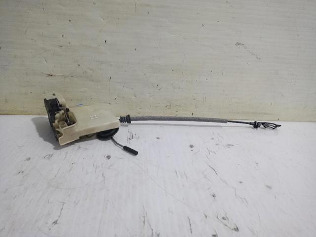 Fecho da porta dianteira esquerda 7E1837015B VAG