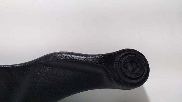 Braço oscilante transversal esquerdo de suspensão traseira 7G915500VAB VOLVO