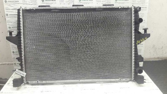 Radiador de esfriamento de motor 7H0121253F VAG