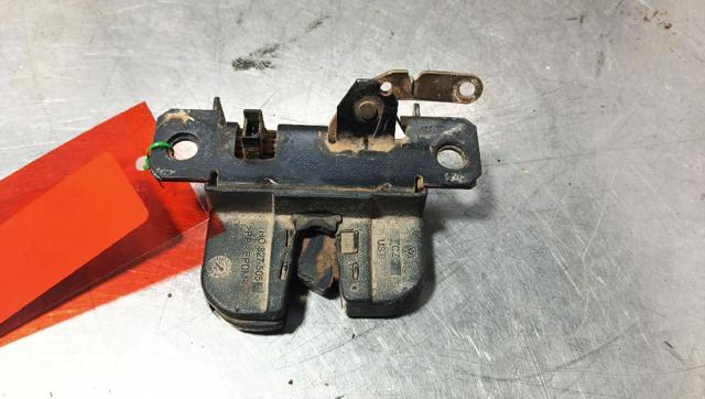 Fecho inferior da porta traseira esquerda batente 7H0827505 VAG
