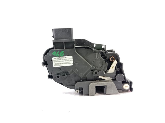 7H5A26412AC Land Rover