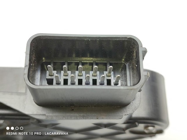 7H5A26412AC Land Rover