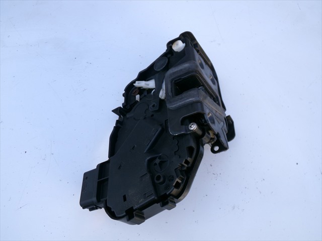 7H5A26412AC Land Rover