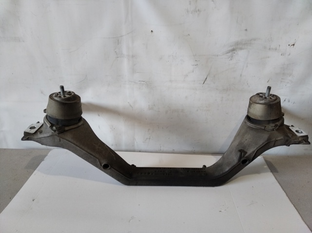 Viga de fixação de motor 7L0199207A PORSCHE