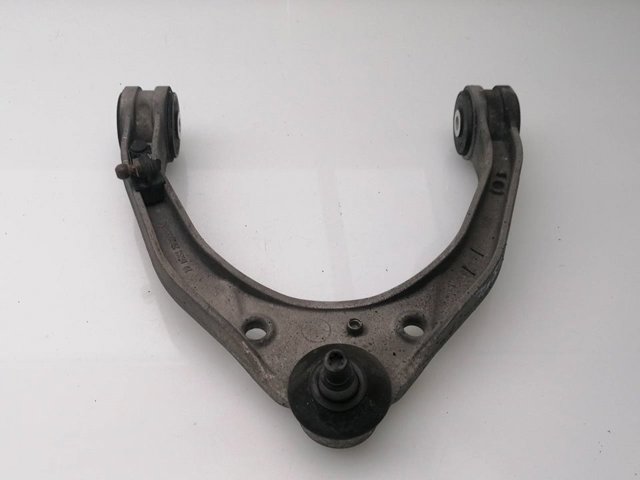Braço oscilante superior esquerdo/direito de suspensão dianteira 7L0407047A VAG