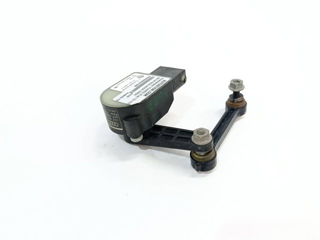 Sensor dianteiro direito do nível de posição de carroçaria 7L0616214B VAG