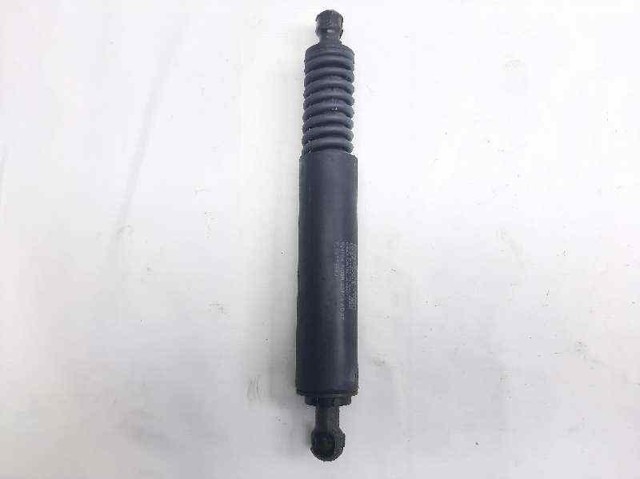 Amortecedor de tampa de porta-malas (de 3ª/5ª porta traseira) 7L5827550J PORSCHE