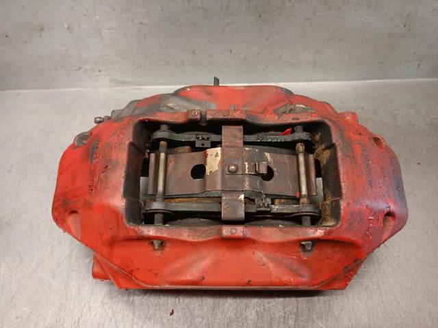 Suporte do freio dianteiro direito 7L6615124R VAG